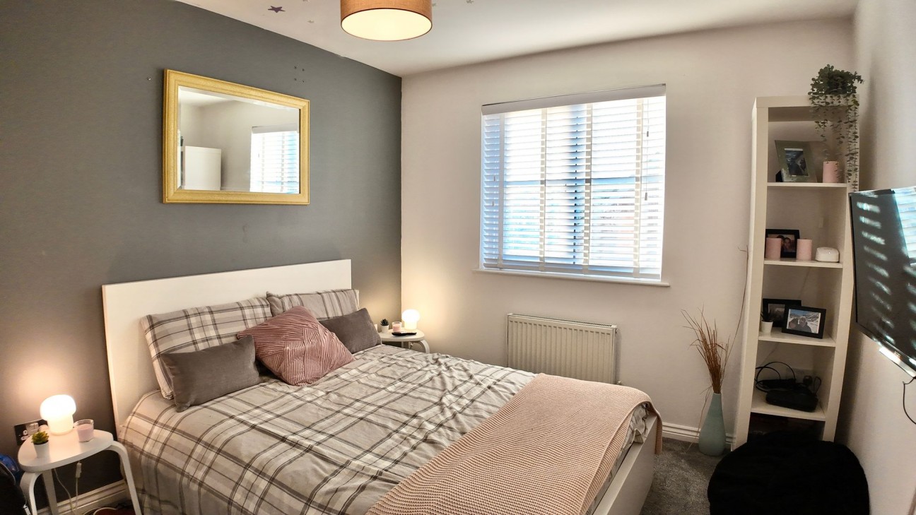 Maes Yr Afon, Pontllanfraith, NP12