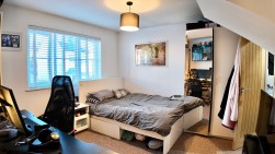 Maes Yr Afon, Pontllanfraith, NP12