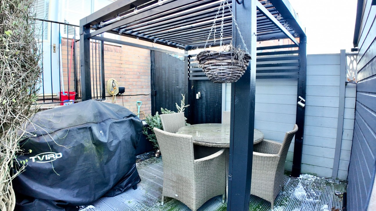 Maes Yr Afon, Pontllanfraith, NP12