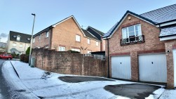 Maes Yr Afon, Pontllanfraith, NP12