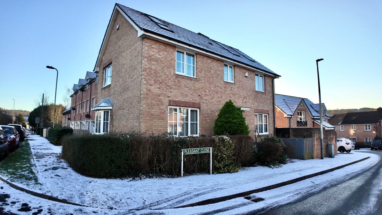 Maes Yr Afon, Pontllanfraith, NP12