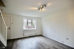 Heol Cae Fan Heulog, Caerphilly, CF83