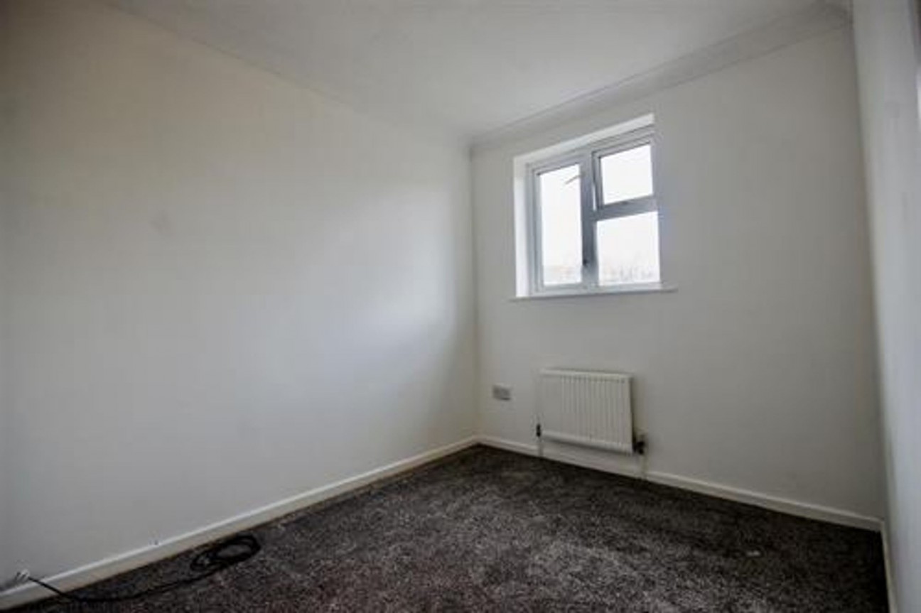 Heol Cae Fan Heulog, Caerphilly, CF83