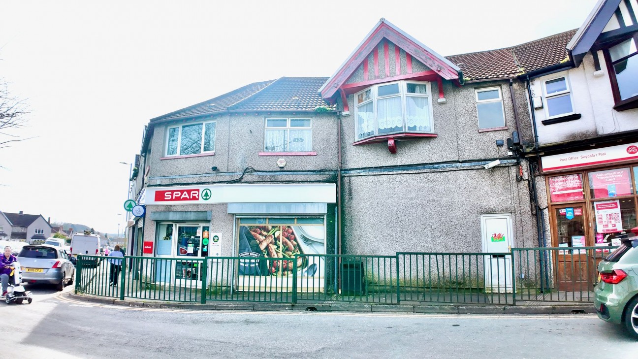 Cefn Fforest Avenue, Cefn Fforest, NP12