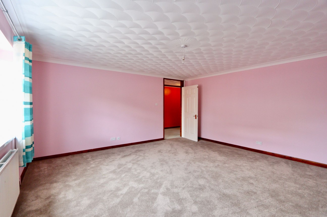 James Street, Markham, NP12