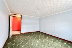 James Street, Markham, NP12
