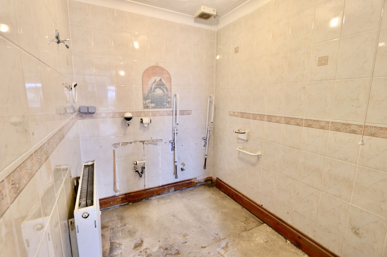 James Street, Markham, NP12