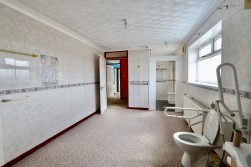 James Street, Markham, NP12