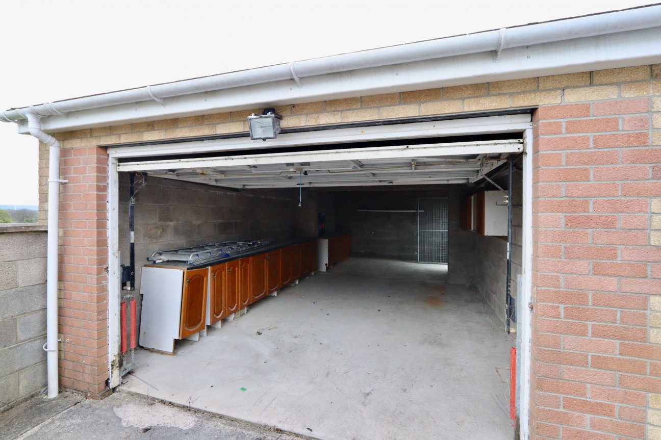 James Street, Markham, NP12