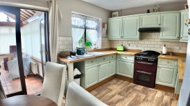 Park Terrace, Woodfieldside, NP12