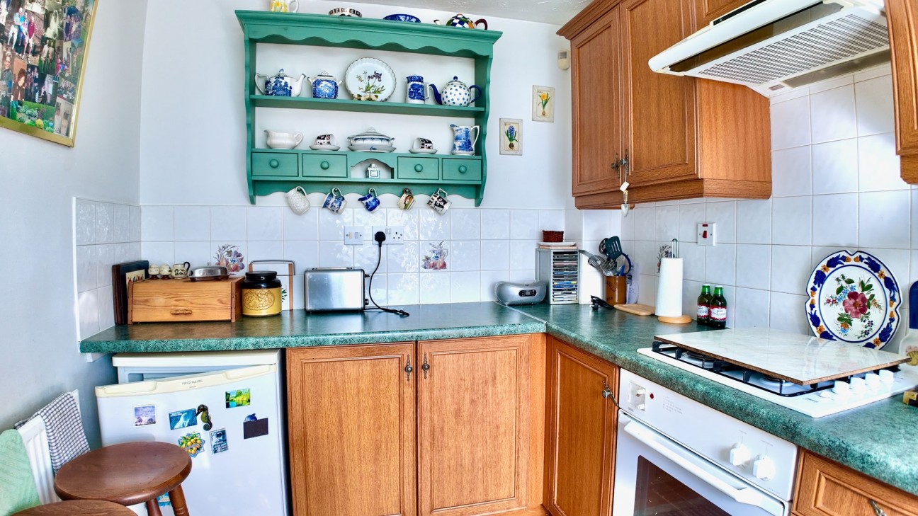 St. Madoc Close, Pontllanfraith, NP12