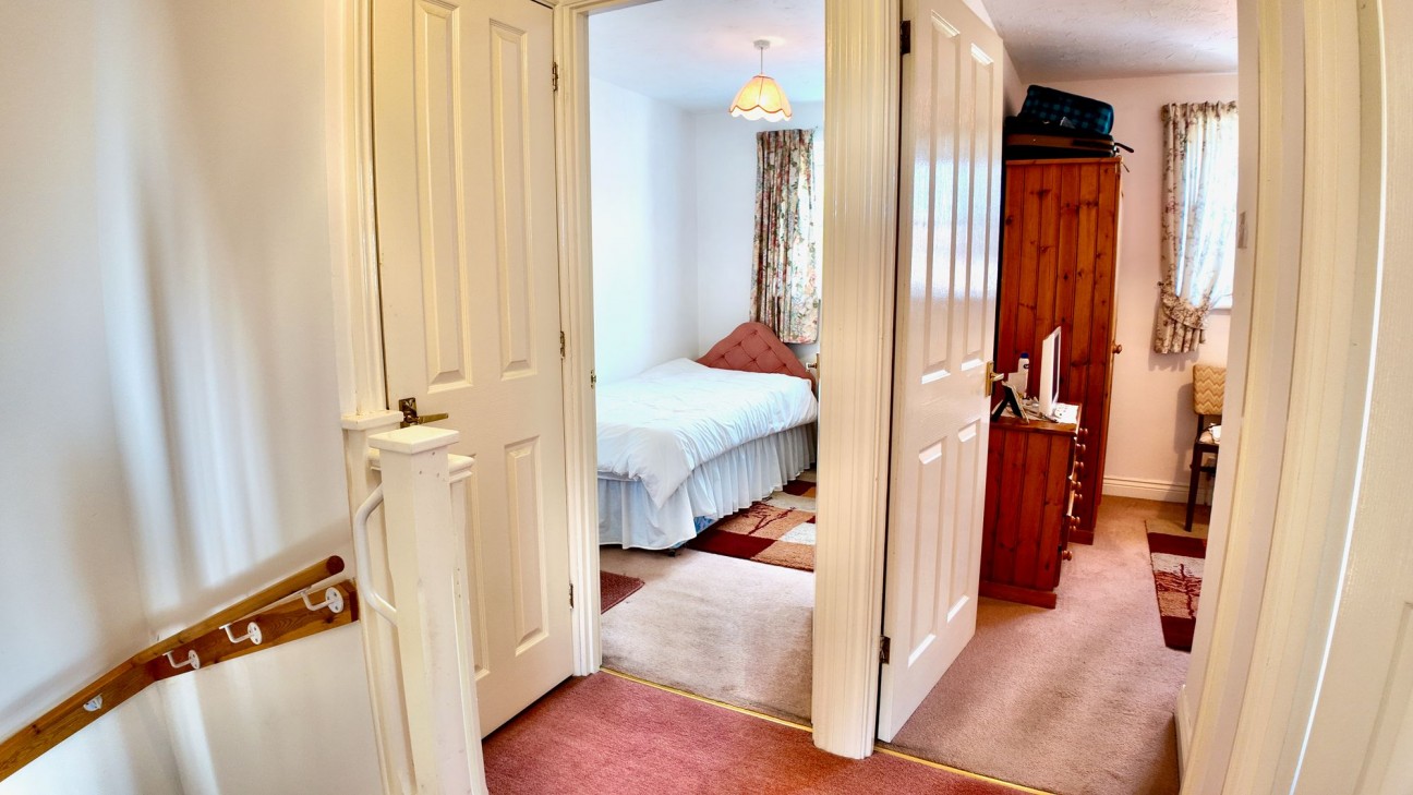 St. Madoc Close, Pontllanfraith, NP12