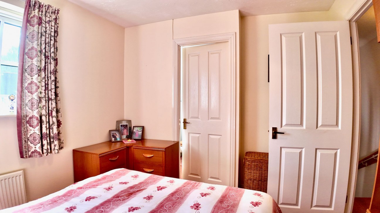 St. Madoc Close, Pontllanfraith, NP12