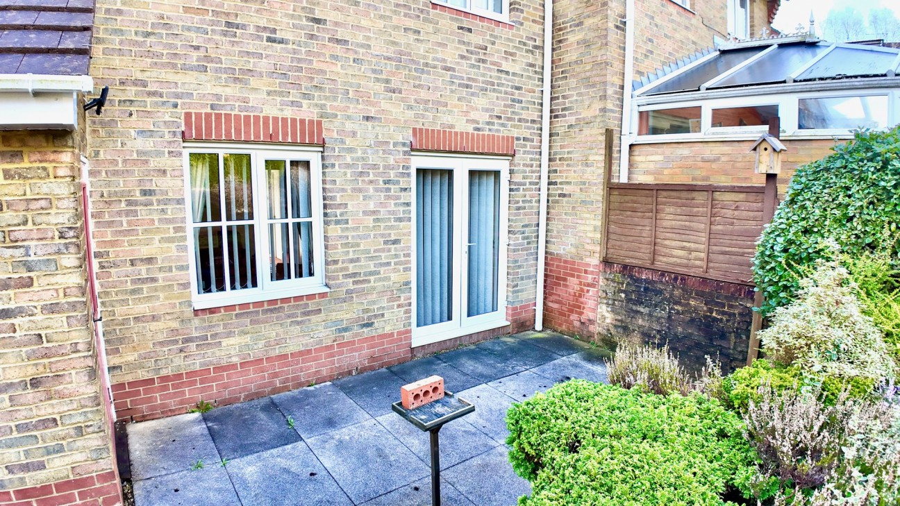 St. Madoc Close, Pontllanfraith, NP12