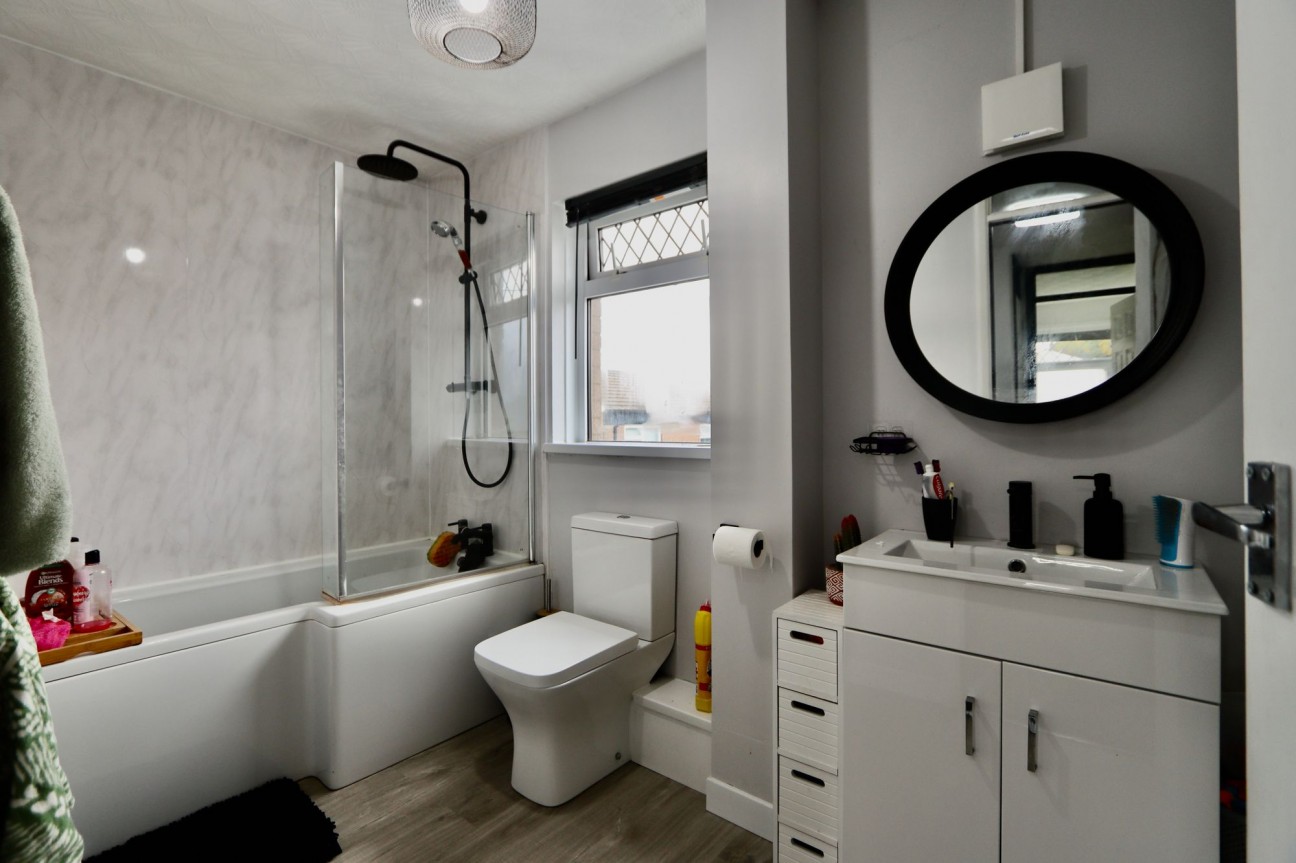 Byron Place, Crumlin, NP11