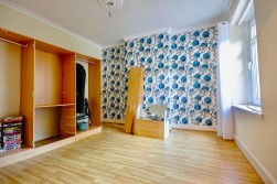 Caerllwyn Terrace, Ynysddu, NP11