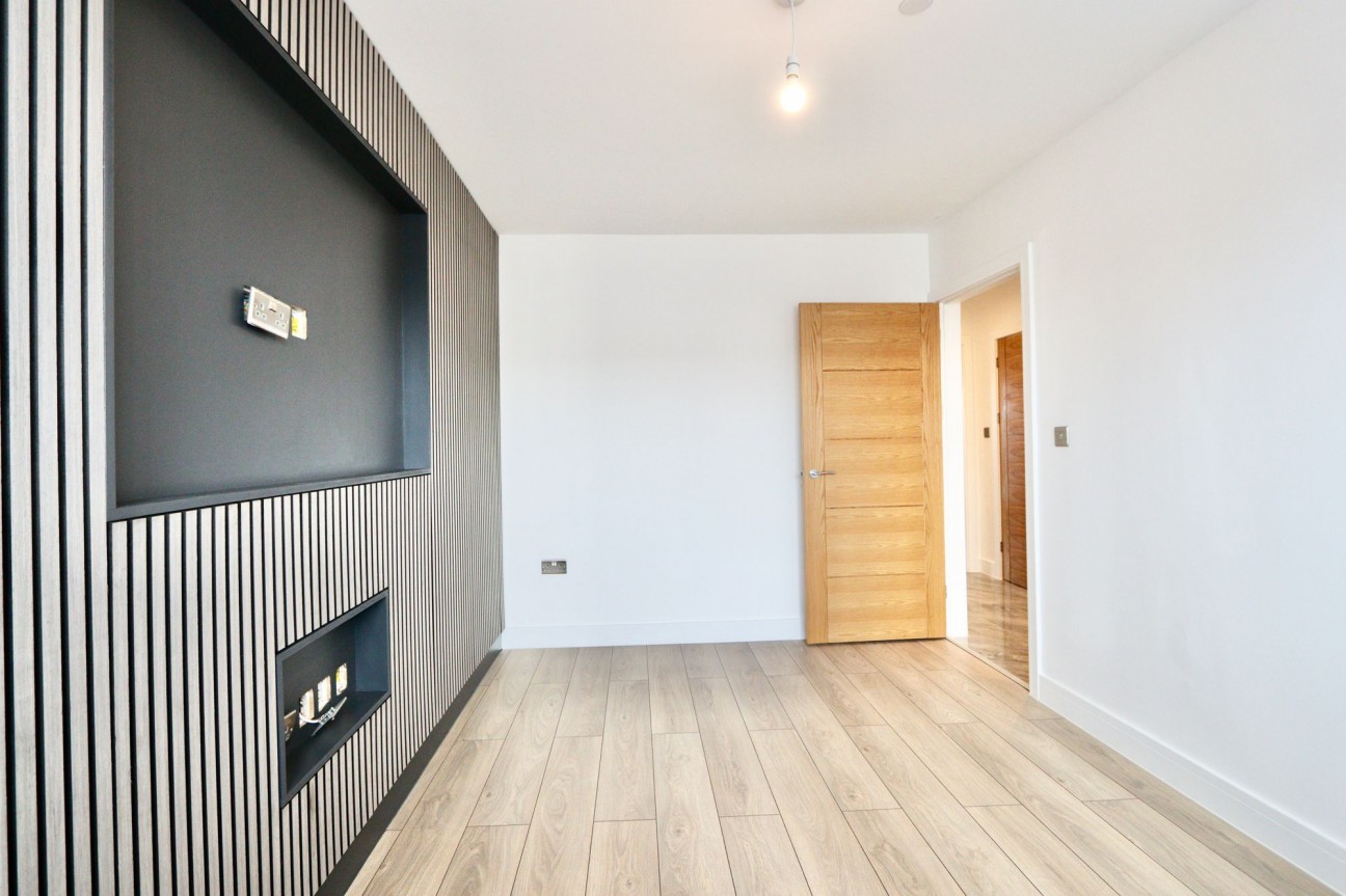 Heol-Y-Bedw-Hirion, Markham, NP12