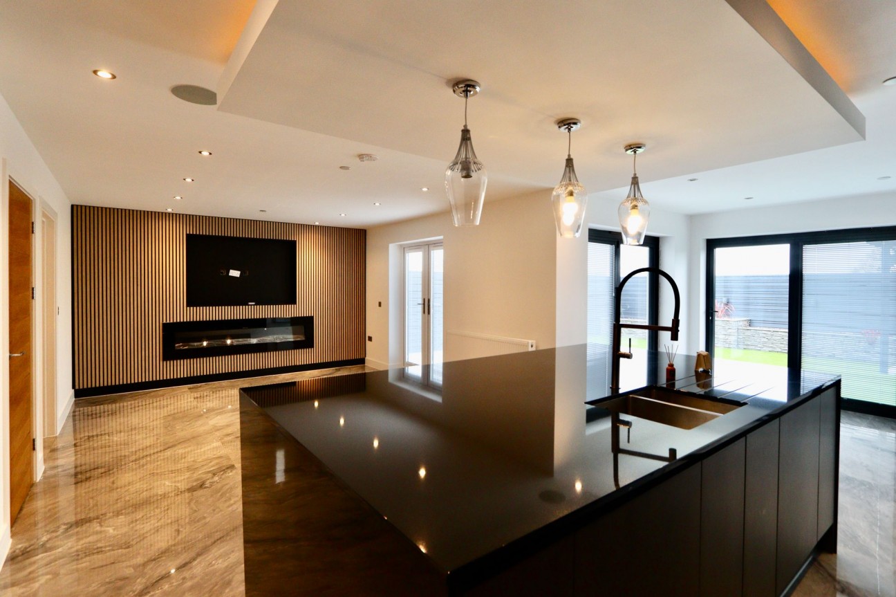 Heol-Y-Bedw-Hirion, Markham, NP12
