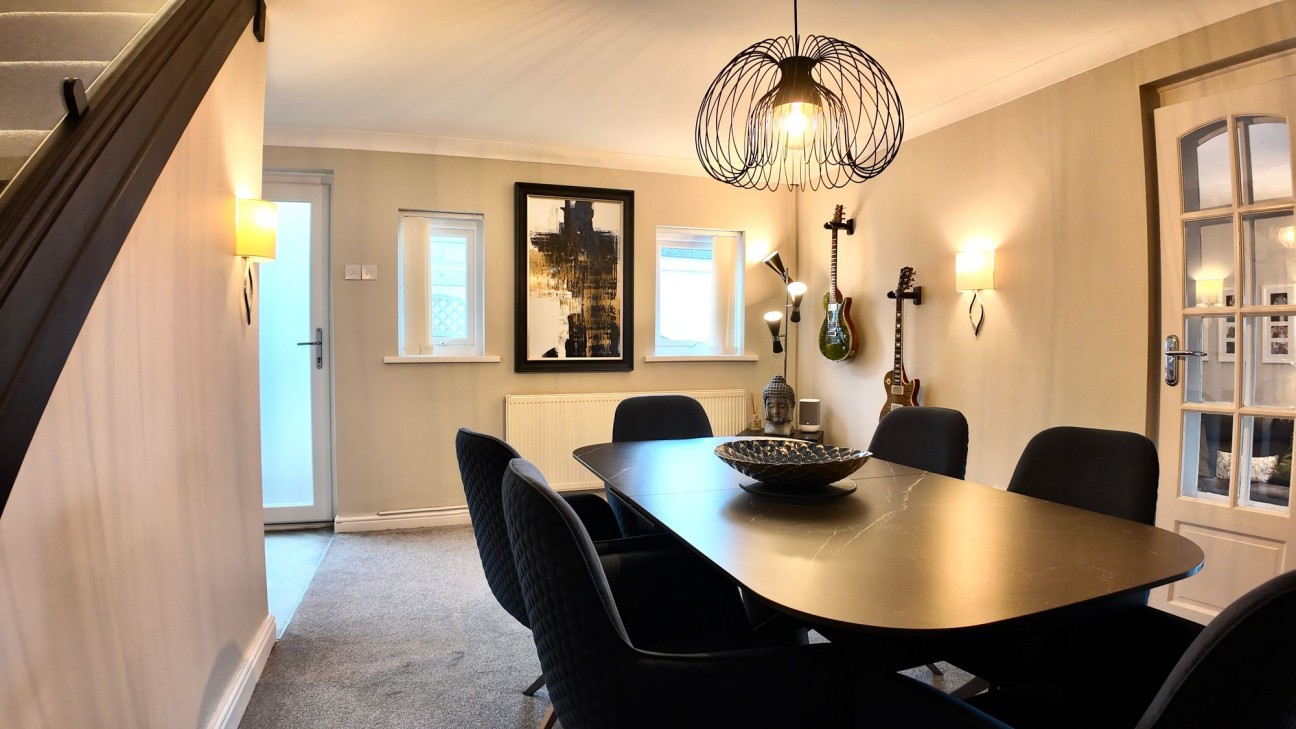 Edward Street, Fairview, NP12