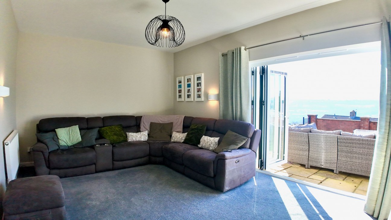 Edward Street, Fairview, NP12