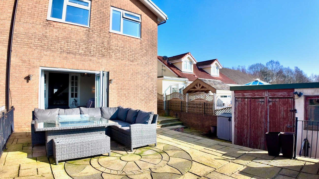 Edward Street, Fairview, NP12