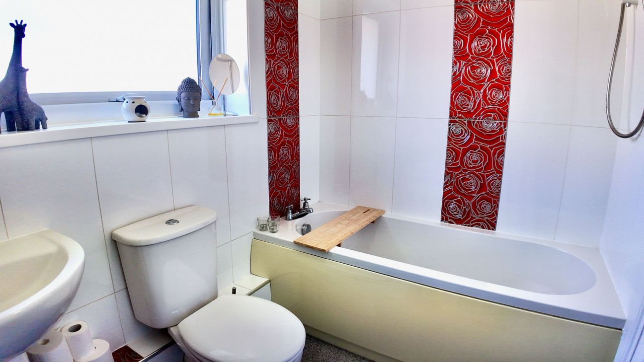 Edward Street, Fairview, NP12