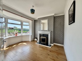 Tynycoed Crescent, Cefn Fforest, NP12