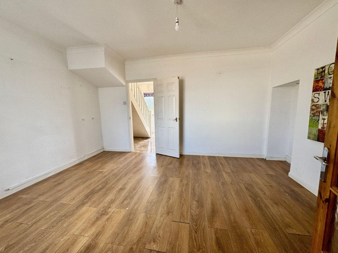 Tynycoed Crescent, Cefn Fforest, NP12