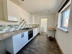 Tynycoed Crescent, Cefn Fforest, NP12