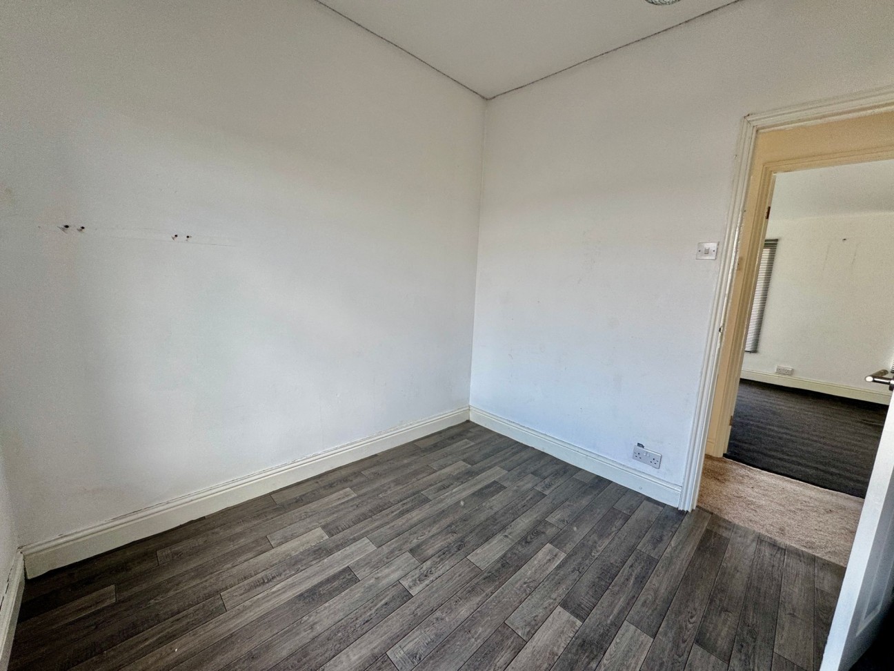 Tynycoed Crescent, Cefn Fforest, NP12
