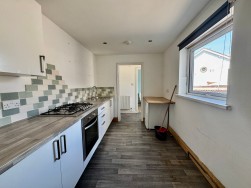 Tynycoed Crescent, Cefn Fforest, NP12