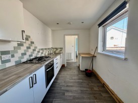 Tynycoed Crescent, Cefn Fforest, NP12