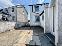 Tynycoed Crescent, Cefn Fforest, NP12