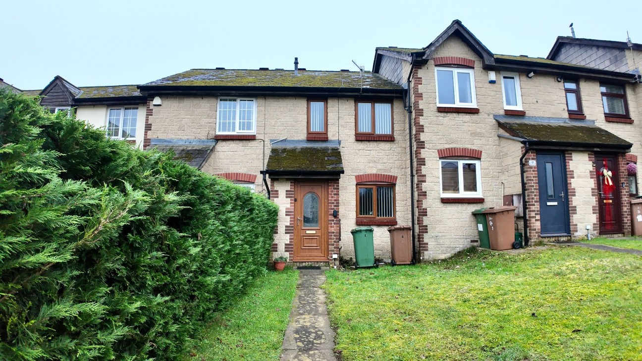 Clos Llyswen, Penpedairheol, CF82