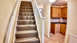 Clos Llyswen, Penpedairheol, CF82