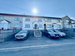 Treowen Road, Newbridge, NP11