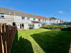 Treowen Road, Newbridge, NP11