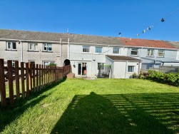 Treowen Road, Newbridge, NP11