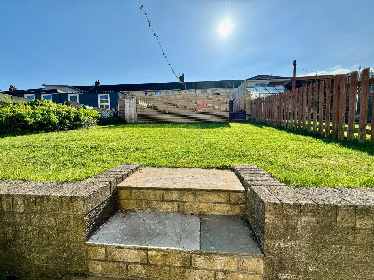 Treowen Road, Newbridge, NP11