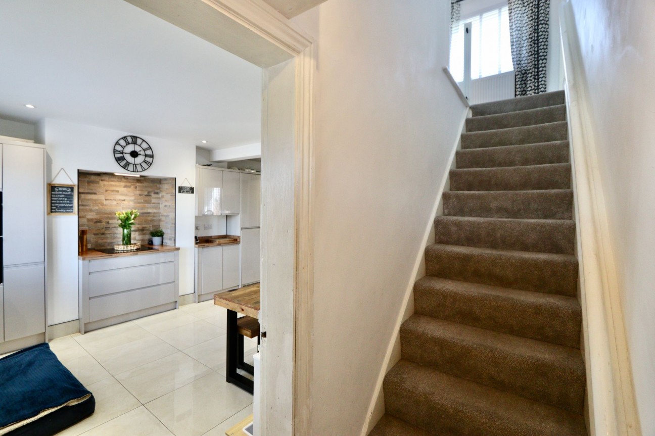 Treowen Road, Newbridge, NP11