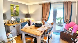 Clyde Close, Pontllanfraith, NP12