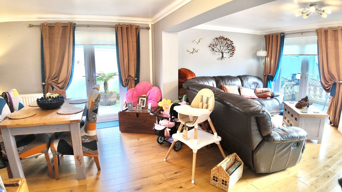 Clyde Close, Pontllanfraith, NP12