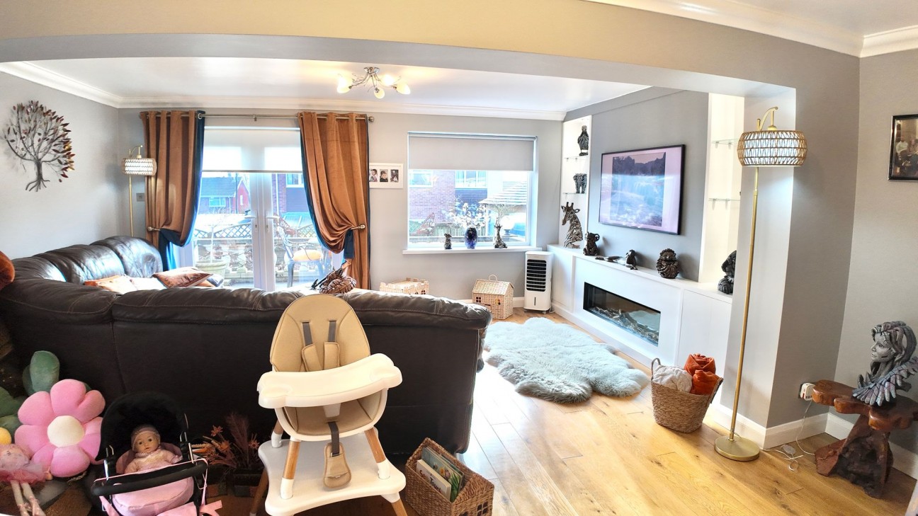 Clyde Close, Pontllanfraith, NP12