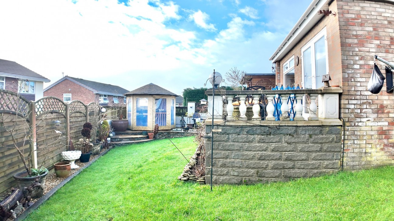 Clyde Close, Pontllanfraith, NP12