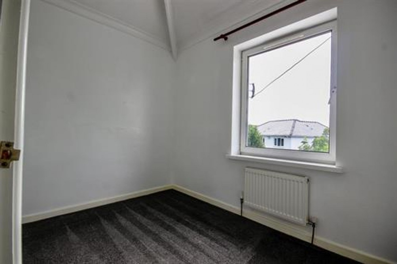 Llwyn-On Crescent, Oakdale, NP12
