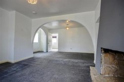 Llwyn-On Crescent, Oakdale, NP12