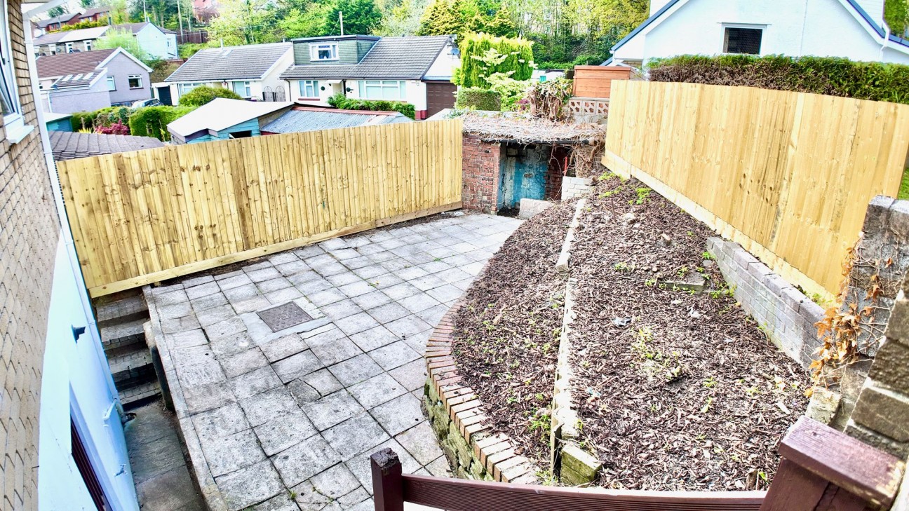 Cwmtorlais Road, Newbridge, NP11