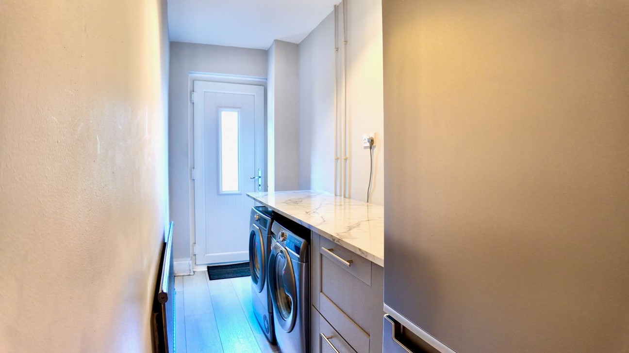 Cwmtorlais Road, Newbridge, NP11