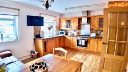 Cwmtorlais Road, Newbridge, NP11