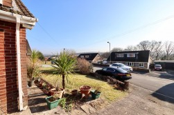 Solent Close, Pontllanfraith, NP12